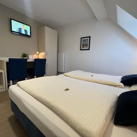 Hotel Pelikan Kitzingen Ngoại thất bức ảnh