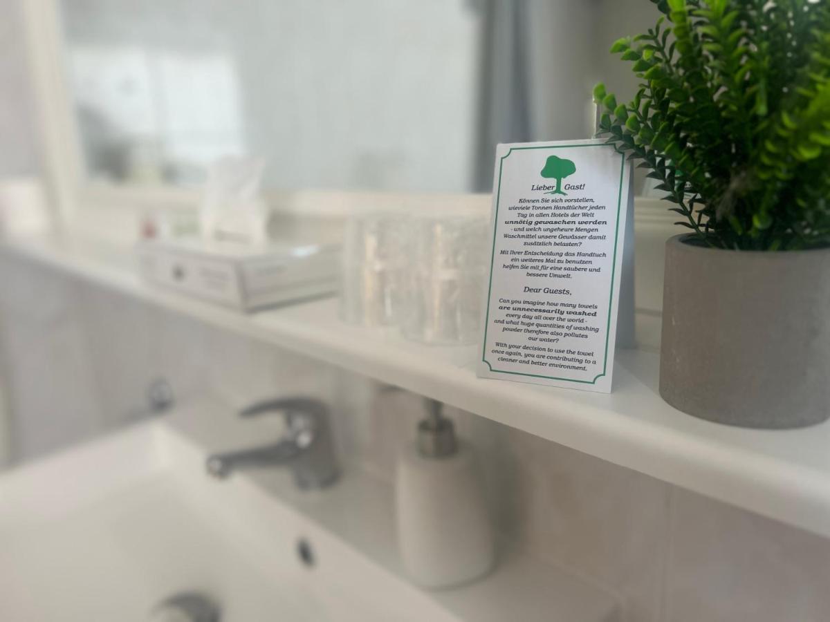 Hotel Pelikan Kitzingen Ngoại thất bức ảnh
