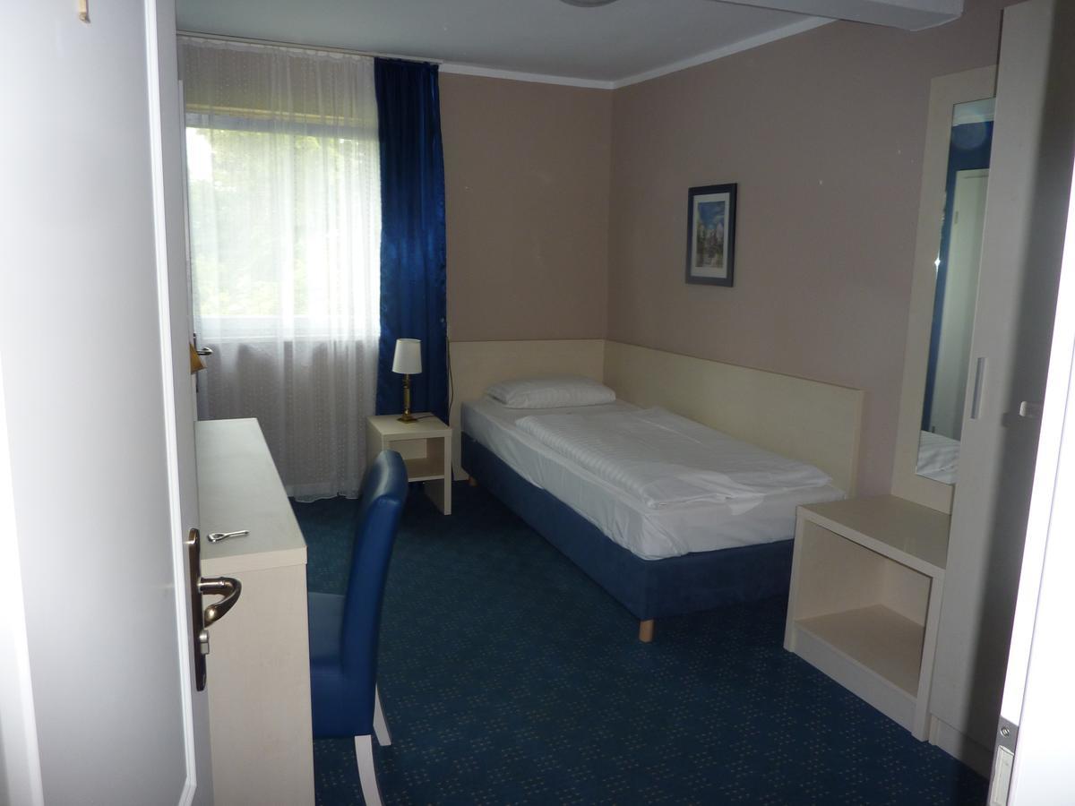 Hotel Pelikan Kitzingen Ngoại thất bức ảnh