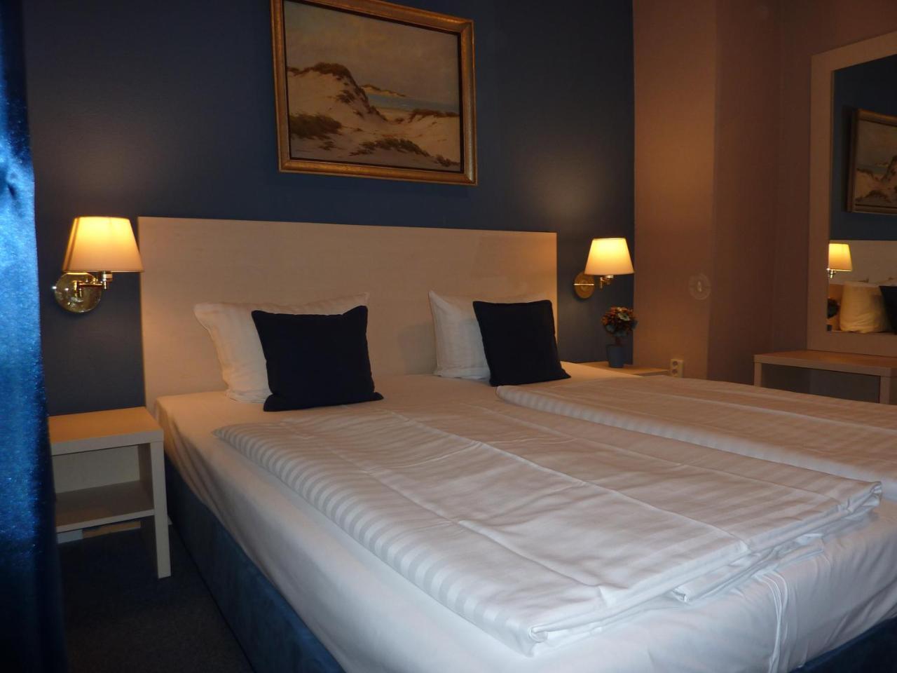 Hotel Pelikan Kitzingen Ngoại thất bức ảnh